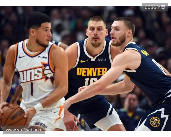 半场战报：曼联1-0热刺，姆伯莫破门，阿马德送助攻